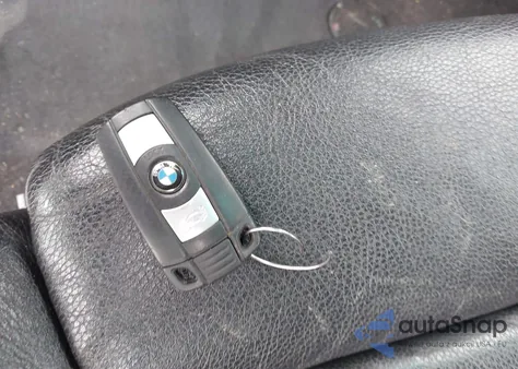 2011 BMW 135I z USA, uszkodzony, nr VIN WBAUN7C5XBVM25246